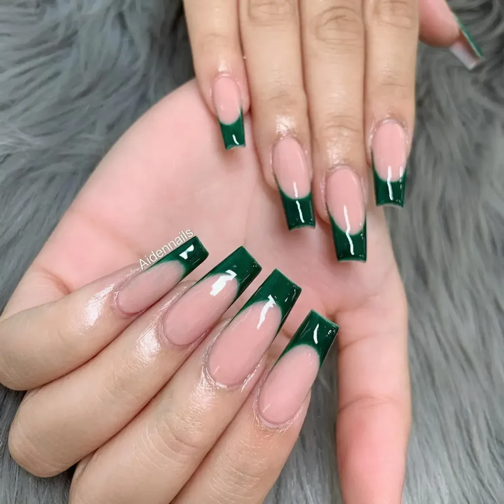 Fall Nail Design Inspo and Colors 2026: Shades, Techniques, and Looks for Every Nail 46 emerald green french tip coffin fall nail ideas