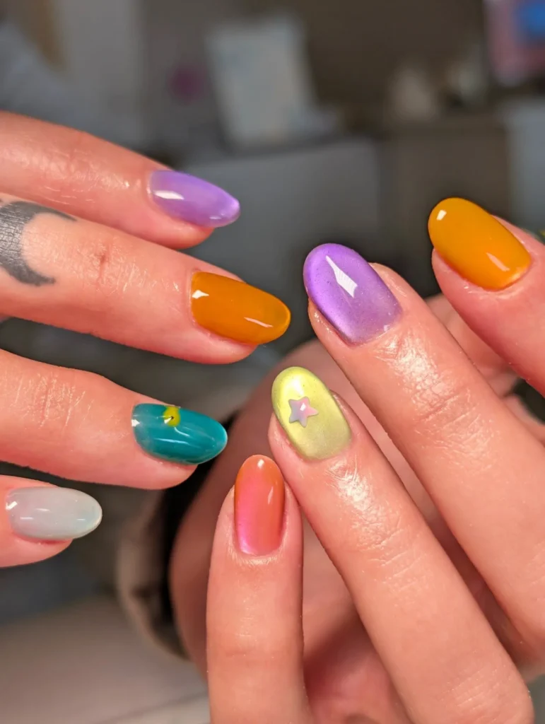 glass and jelly finish short nails designs