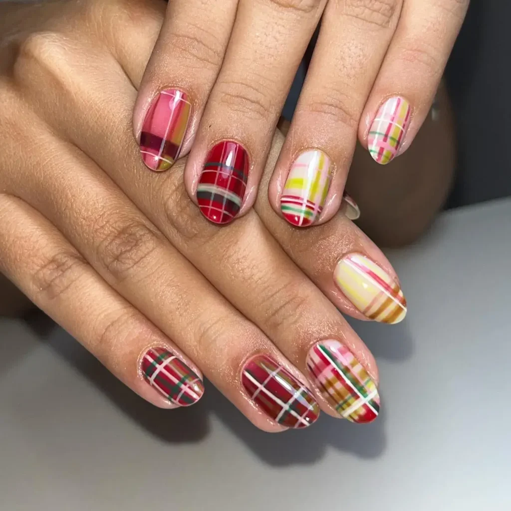 plaid and tartan short nail designs