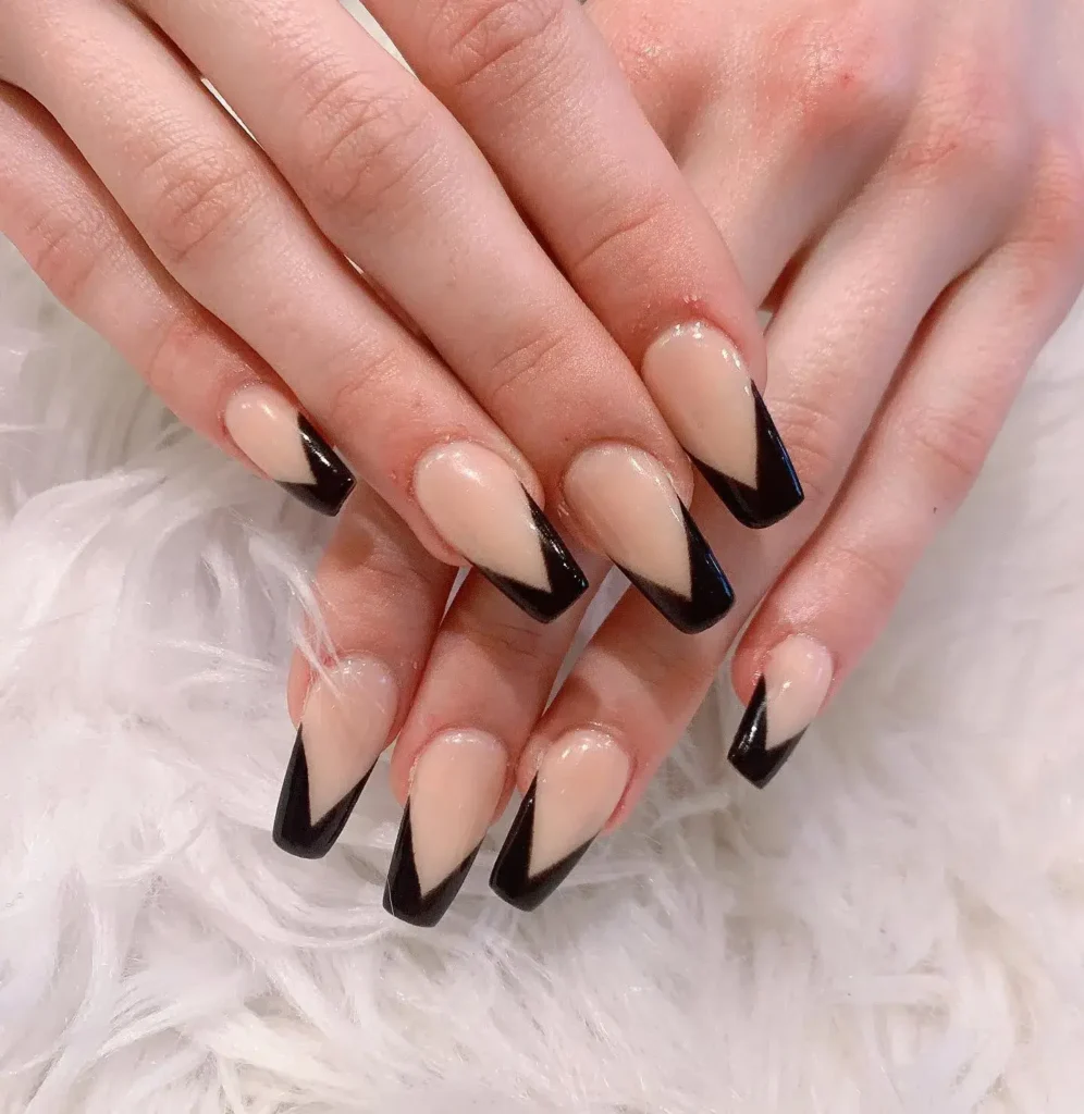 pyramid two-tone black french tip nail designs