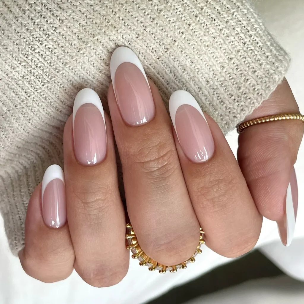 white french tip round nails