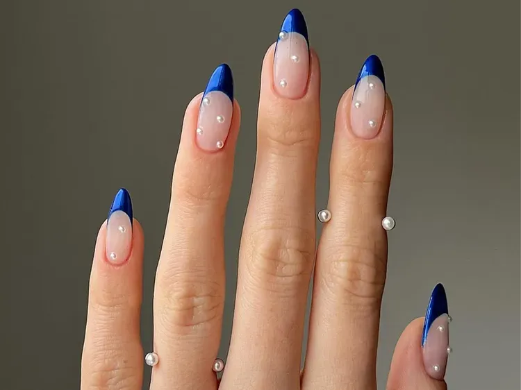 Chrome French Tip Nails 2026: 32 Designs and What to Tell Your Nail Tech 35 chrome french tip
